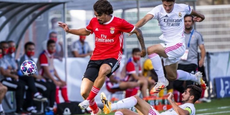 Soi kèo Benfica vs Real Madrid ngày 29/01/2026 03:00 thể hiện động lực trái ngược